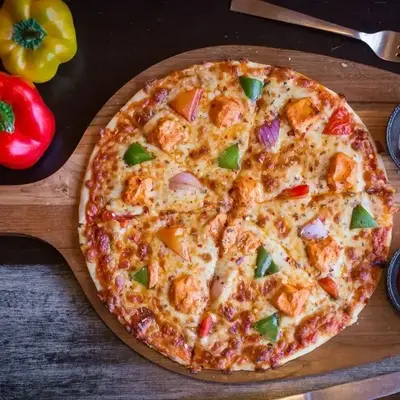 VEG TANDOORI CHEESE PIZZA