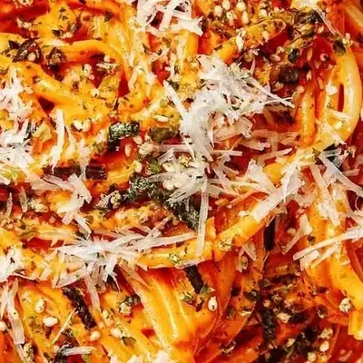 COCKTAIL NOODLES PIZZA