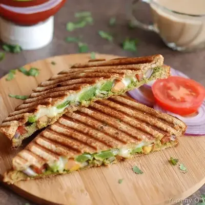 CHEESE CHATNI SANDWICH