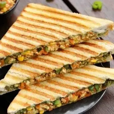 VEGETABLE PANNER SANDWICH