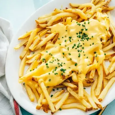 FRENCH FRIES WITH CHEESE